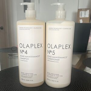 OLAPLEX No.4 No. 5 Bond Maintenance Shampoo and Conditioner set
